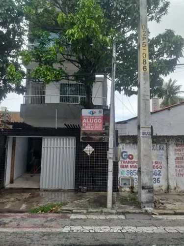 Aluga-Se Prédio Na Rua Barão Do Rio Branco