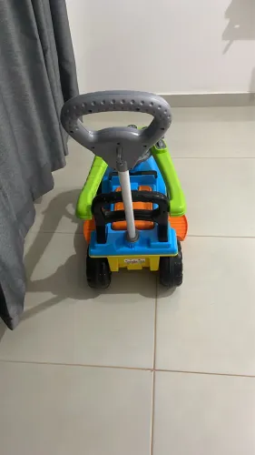 Carrinho de passeio para criança de 2