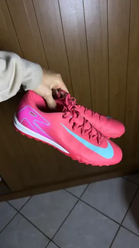 Chuteira Nike Mercurial