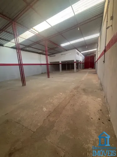 Galpão para Locação em Candeias 360m2 | Espaço Ideal para Seu Negócio!