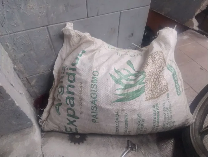 Argila expandida 22kilos 50 litros