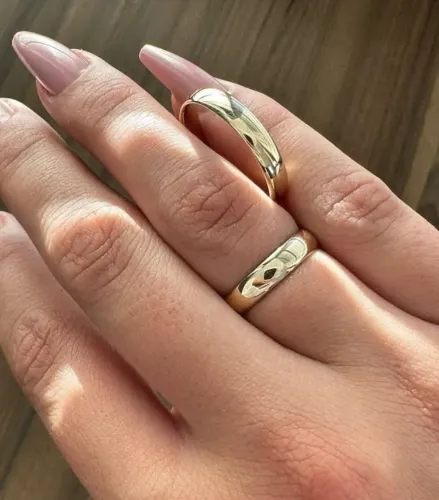 Par de aliança em Ouro 10k 