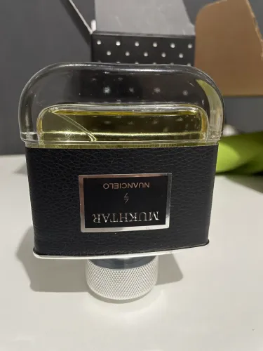 Perfume masculino Mukhtar