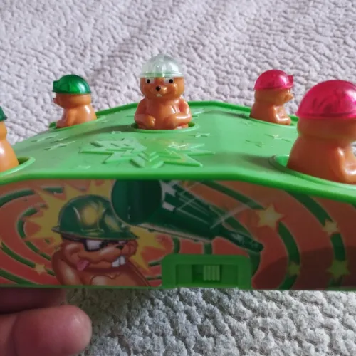 Brinquedo antigo whac a mole acerte a toupeira 