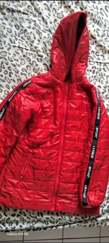 Vende-se jaqueta infantil 
