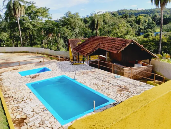 Alugo LINDO sítio na região Pampulha 6 km do zoológico BH