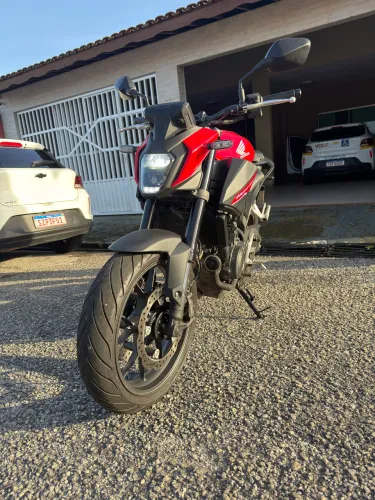 CB Hornet 25/26 R$ 43.900,00