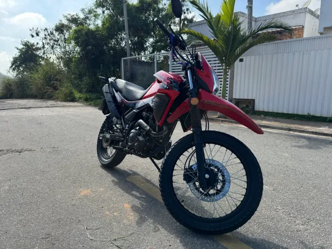 SHINERAY SHI175CL, ÚNICO DONO, COM APENAS 2700 KMS!!!