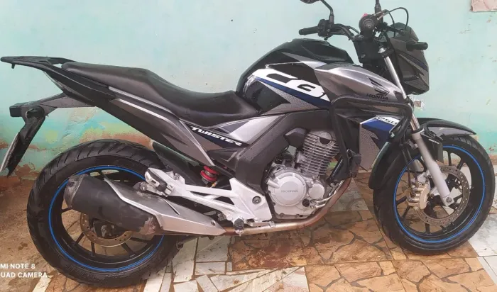 Vendo moto Twister 250f