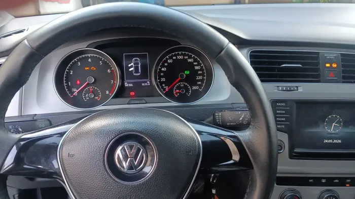 Volkswagen Golf Comfortline 1.6 MSI Total Flex Aut. 2016