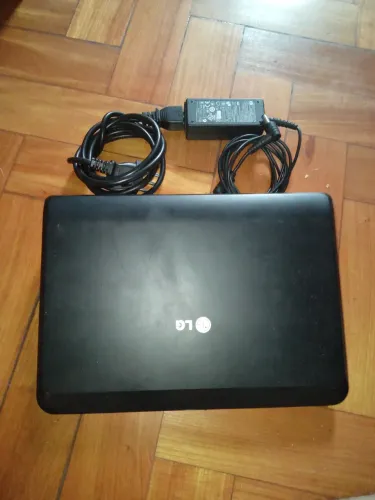 Netbook LG X140 10.1" - Atom N470 - 2GB RAM - Windows 7 - Funcionando