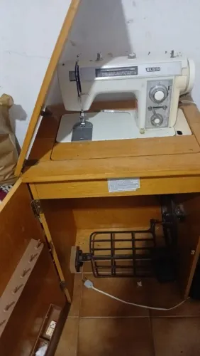 Máquina de costura