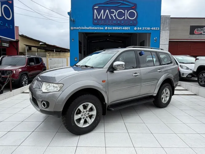 Mitsubishi Pajero Dakar 3.2 4X4 T.i. Dies. 5P Aut. 2013