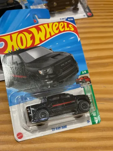 Carrinho Hot Wheels ?23 Ram 1500