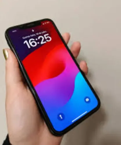 Vendo iPhone 11 Preto 128GB