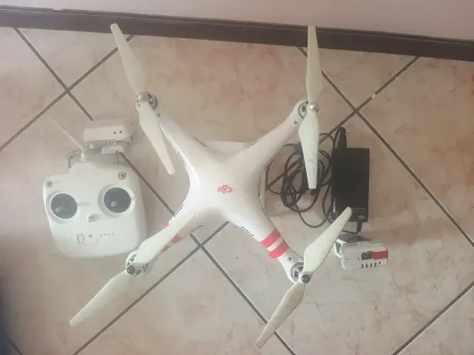DRONE DJI PHANTOM 2 VISION +
