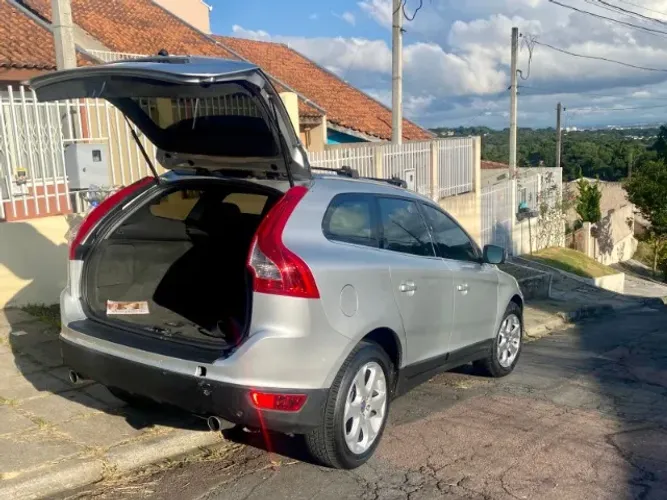 Volvo XC 60 R-design 3.0 304cv AWD 5P 2011