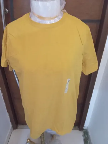 CAMISETA MOSTARDA NOVA TAMANHO M - TACO