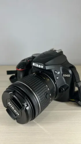 Câmera Nikon D3400 com Lente 18-55mm + 70-300mm