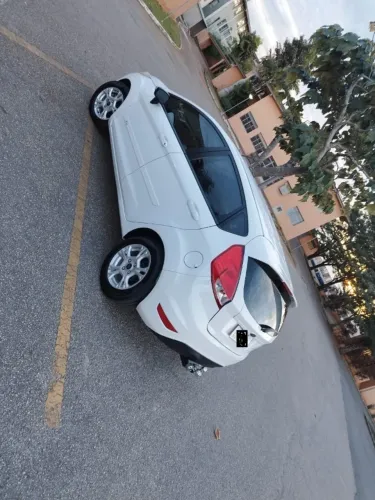 Ford Fiesta 1.5 16V Flex Mec. 5P 2014