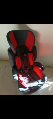 Cadeira de carro para criança 
