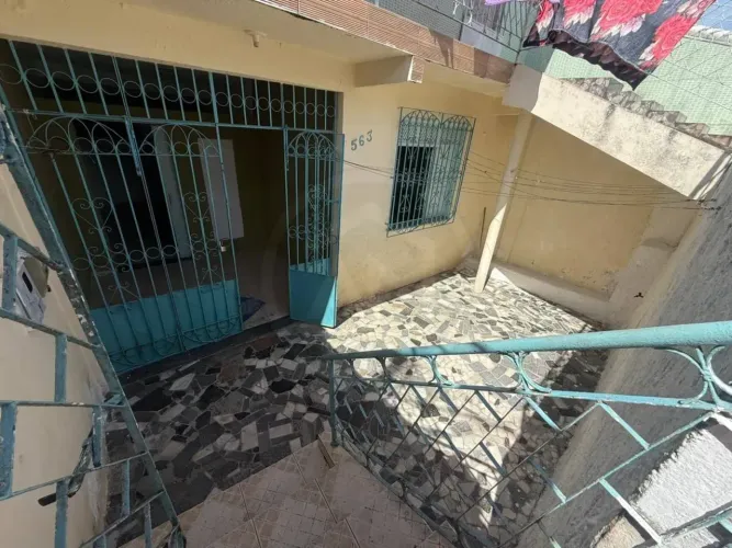 2 CASAS À VENDA NO BAIRRO 18 DO FORTE