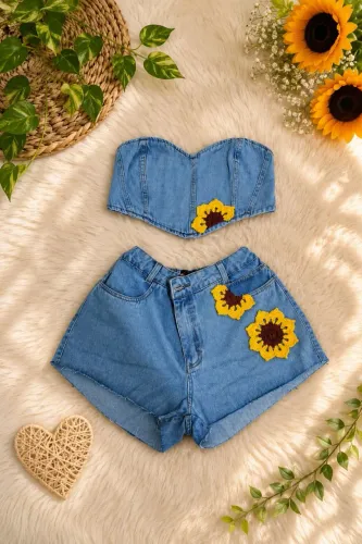 Conjunto Jeans com detalhes em Croche