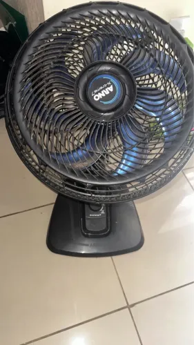 Ventilador ARNO - tem 3 unidades, cada um 150 reais