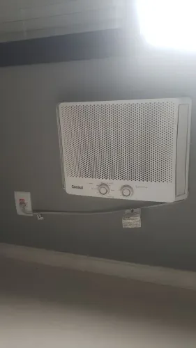 Ar-condicionado Consul Janela Quente/Frio 220 V - Excelente estado