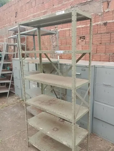 prateleiras usadas