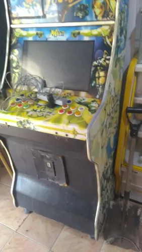 Vendo fliperama usado com 3000 jogos , com placa Pandora  