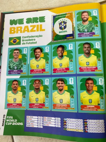 Álbum completo com todas as seleções