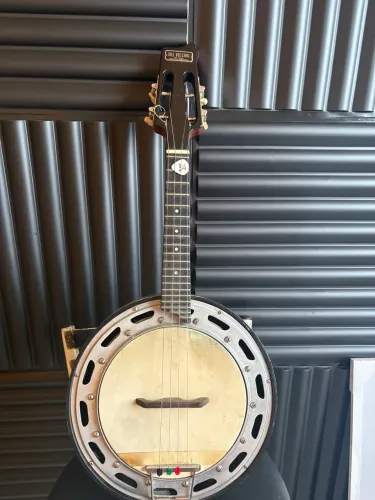 Banjo Del Vecchio