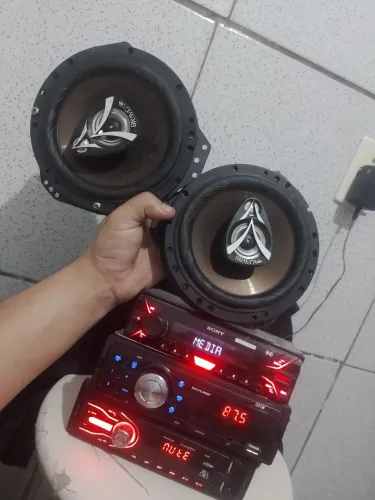 Vendo som automotivo no preço e dois autor falante da Bravox