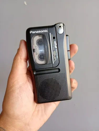 Gravador Portátil Panasonic RN-302<br>R$ 100,00