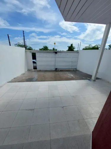 Apartamento 2 Dormitórios Mobiliado. Parque 10. Perto do parque do mindo.