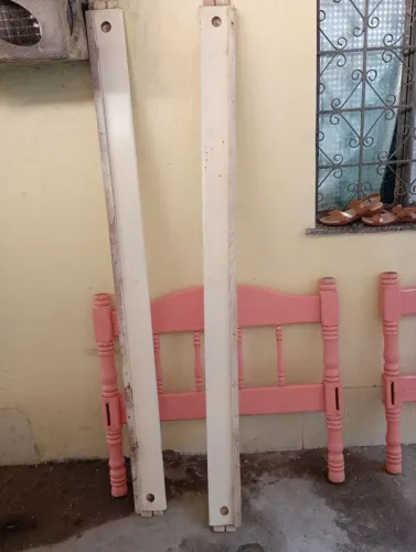 Ela é feita de mulateiro, madeira boa.