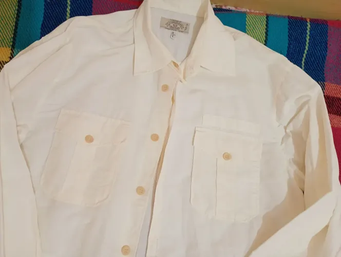 Camisa novíssima Armani cor creme Tam.L impecável!