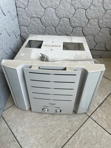 Ar condicionado de janela Springer Midea - 9 meses de uso