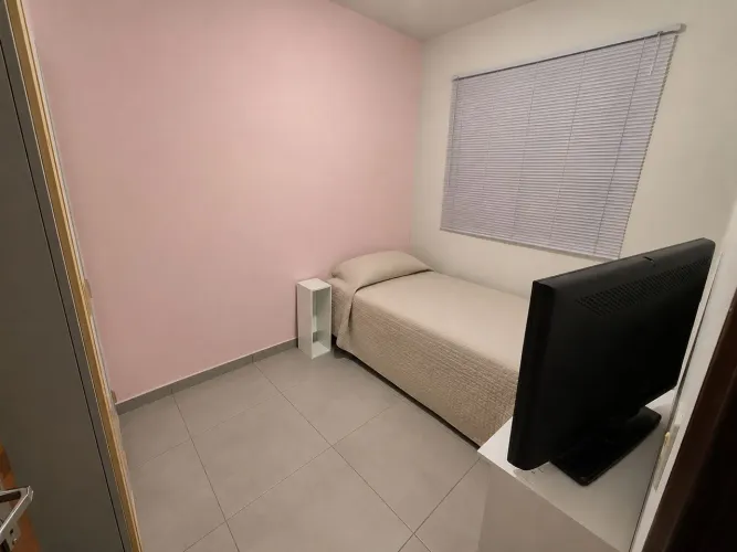 Alugo quarto 600m da oipoaque e metro lagoinha