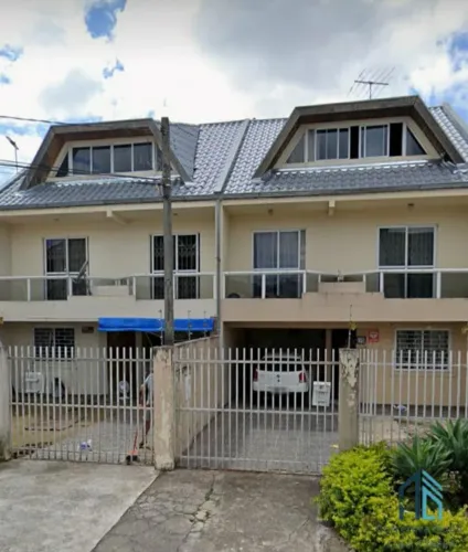 Sobrado 04 quartos c/suíte, terreno nos fundos, no Jardim das Américas em Curitiba PR,