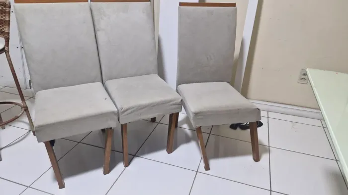 Cadeiras estofadas