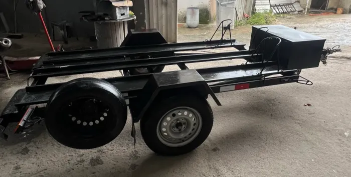 Carretinha para 3 motos 