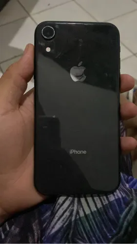 Vendo iPhone XR Preto 64gb ótimo pro seu dia a dia