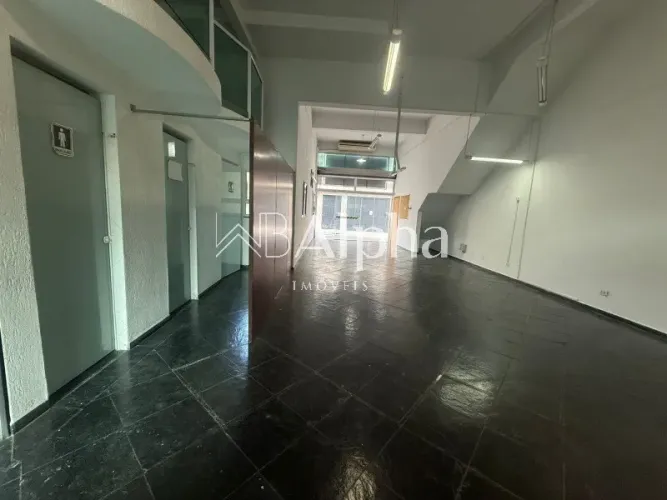 Procurando uma sala ampla e bem localizada para locação Jardim Silveira