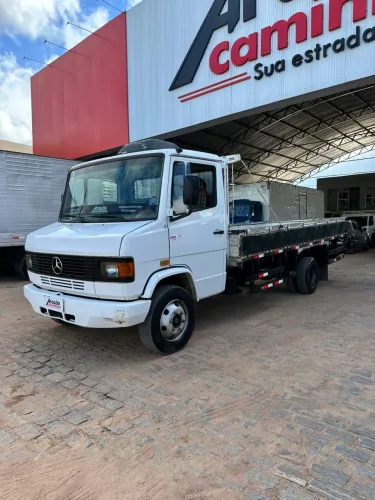 MERCEDES-BENZ 710/ 710 Plus 2p (diesel)