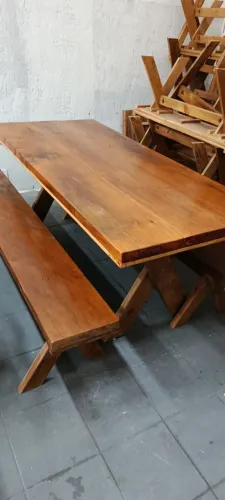 Mesa maciça Cambará