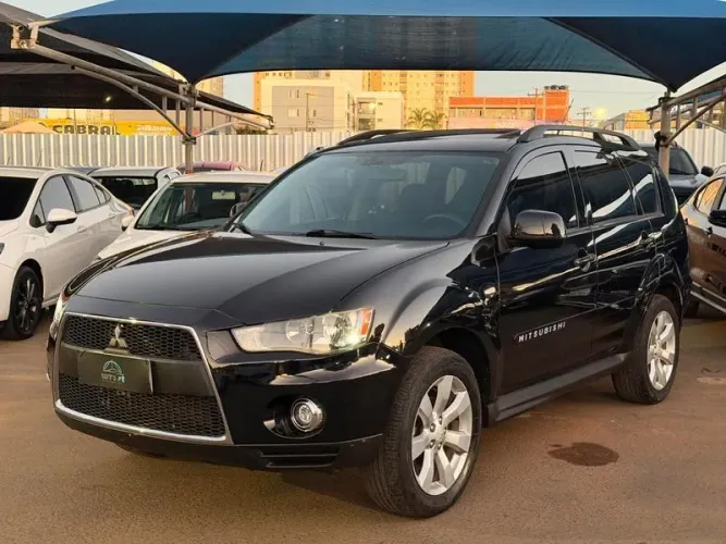 Mitsubishi Outlander 2.0 16V 160cv Aut. 2012