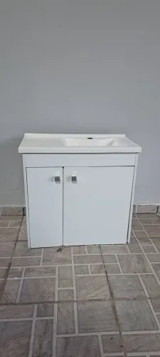 Armarinho para banheiro 