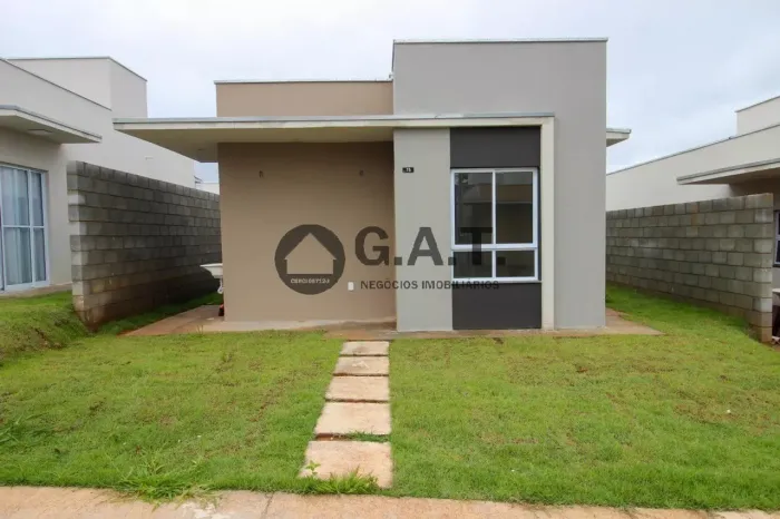 Aluguel de Casa em Condomínio no Alto da Boa Vista, Sorocaba-SP: 2 Quartos, 1 Suíte, 2 Sal